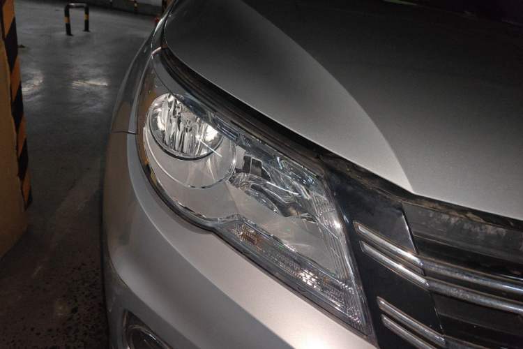 Used Volkswagen Tiguan 2012 1.8TSI Automatic Two-Wheel Drive Elite Edition Right Front Headlight
