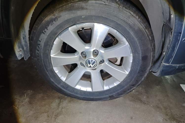Used Volkswagen Tiguan 2012 1.8TSI Automatic Two-Wheel Drive Urban Edition Right Front Wheel Hub