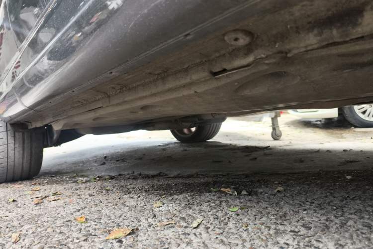 Used Volkswagen Tiguan 2012 2.0 TSI Luxury Edition Right Side Sill