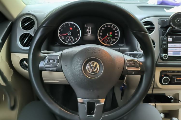 Used Volkswagen Tiguan 2012 1.8TSI Automatic All-Wheel Drive Elite Edition Steering Wheel