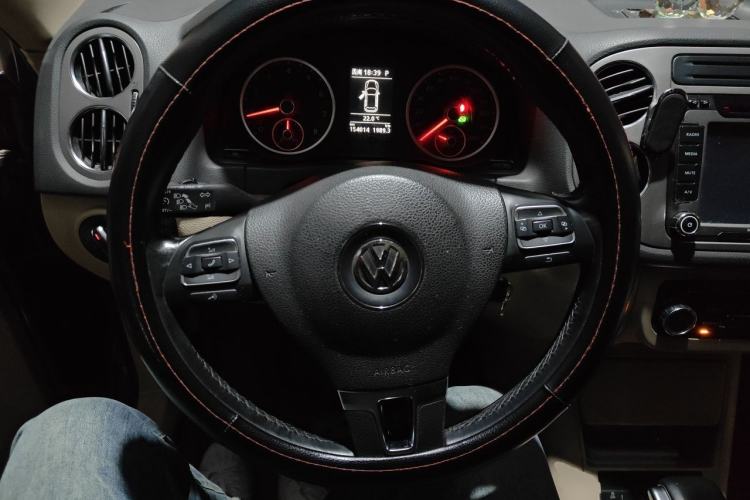 Used Volkswagen Tiguan 2012 1.8TSI Automatic All-Wheel Drive Elite Edition Steering Wheel