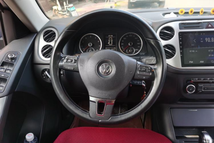 Used Volkswagen Tiguan 2012 1.8TSI Automatic Two-Wheel Drive Elite Edition Steering Wheel