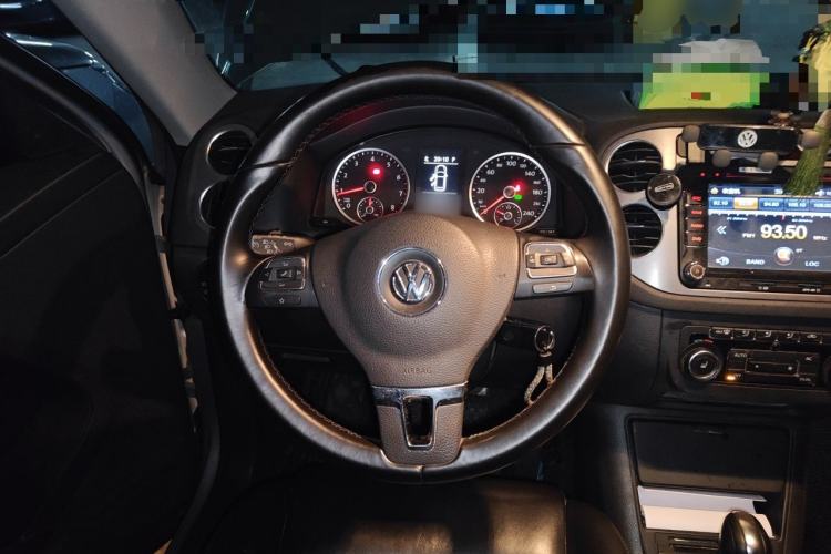 Used Volkswagen Tiguan 2012 1.8TSI Automatic Two-Wheel Drive Elite Edition Steering Wheel