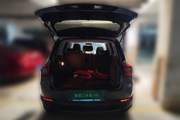 Used Volkswagen Tiguan 2012 1.8TSI Automatic All-Wheel Drive Elite Edition Trunk