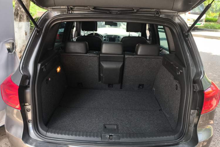 Used Volkswagen Tiguan 2012 2.0 TSI Luxury Edition Trunk