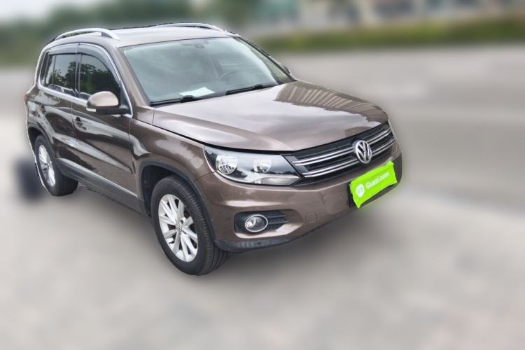 Used Volkswagen Tiguan 2012 2.0 TSI Comfort Edition Front Right 45 Deg