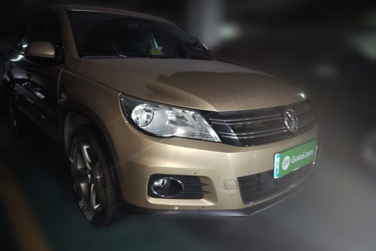 Used Volkswagen Tiguan 2012 1.8TSI Automatic All-Wheel Drive Elite Edition Front Right 45 Deg