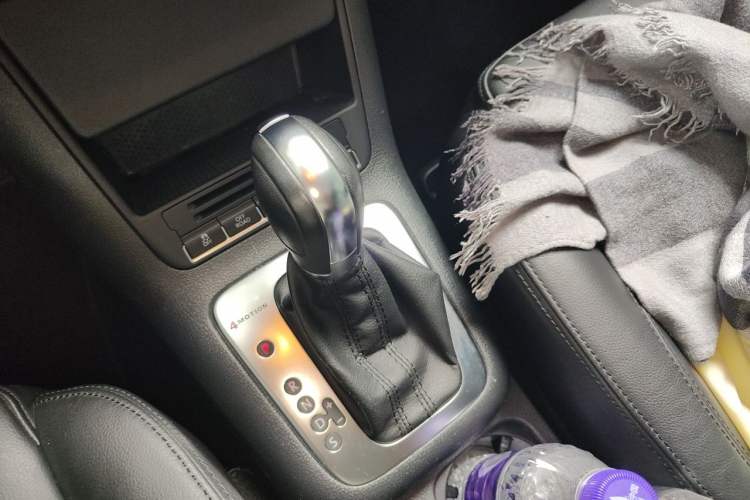Used Volkswagen Tiguan 2012 2.0 TSI Luxury Edition Gear Lever