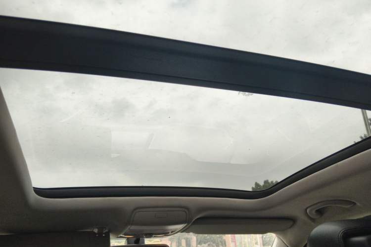 Used Volkswagen Tiguan 2012 2.0 TSI Comfort Edition Headliner