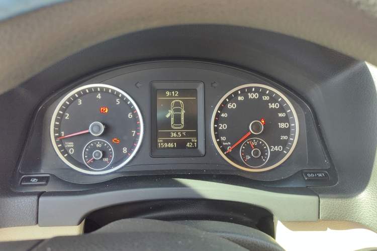 Used Volkswagen Tiguan 2012 1.8TSI Manual Two-Wheel Drive Urban Edition Instrument Cluster