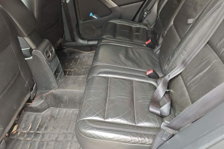 Used Volkswagen Tiguan 2012 1.8TSI Automatic Two-Wheel Drive Elite Edition Left Rear Seat