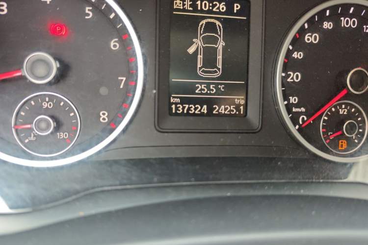 Used Volkswagen Tiguan 2012 1.8TSI Automatic Two-Wheel Drive Elite Edition Odometer Close Up