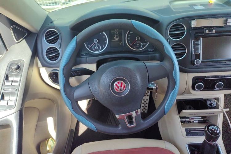 Used Volkswagen Tiguan 2012 1.8TSI Manual Two-Wheel Drive Urban Edition Steering Wheel