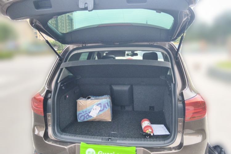 Used Volkswagen Tiguan 2012 2.0 TSI Comfort Edition Trunk