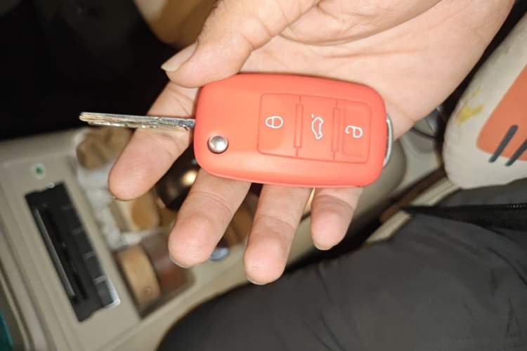 Used Volkswagen Tiguan 2012 2.0 TSI Automatic All-Wheel Drive Elite Edition Vehicle Key