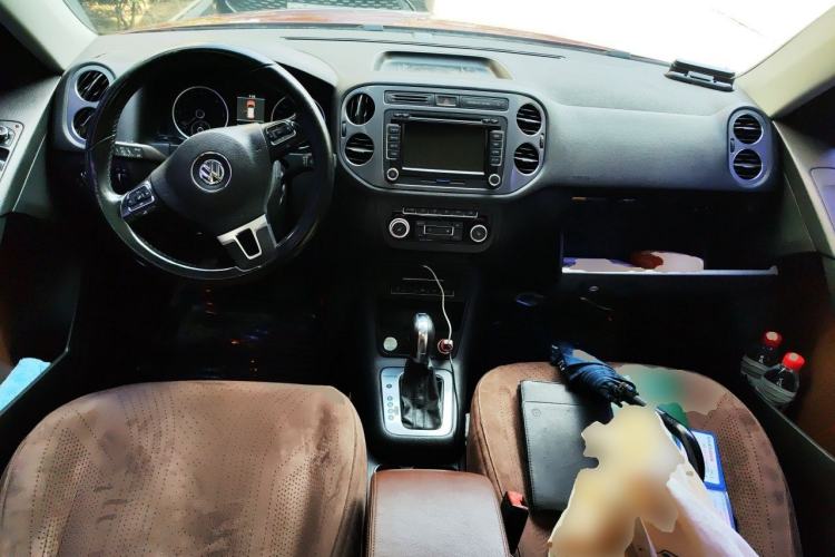 Used Volkswagen Tiguan 2012 2.0 TDI Luxury Edition Center Console