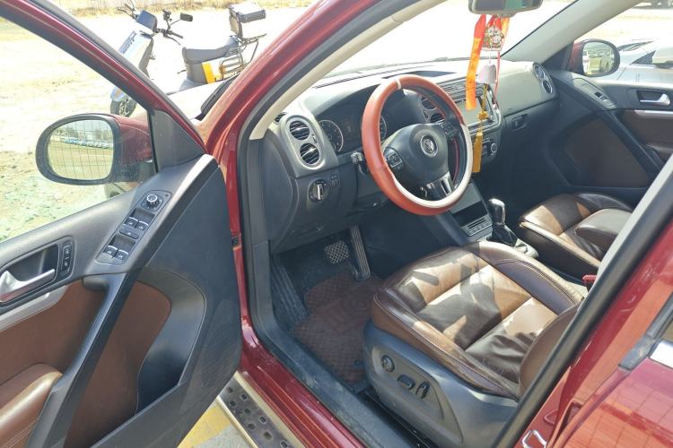 Used Volkswagen Tiguan 2012 2.0 TSI Comfort Edition Driver Seat