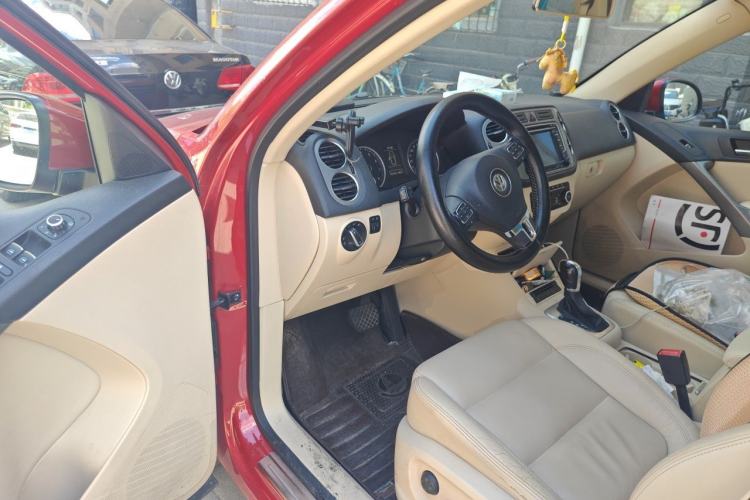 Used Volkswagen Tiguan 2012 1.8TSI Automatic Two-Wheel Drive Elite Edition Driver Seat