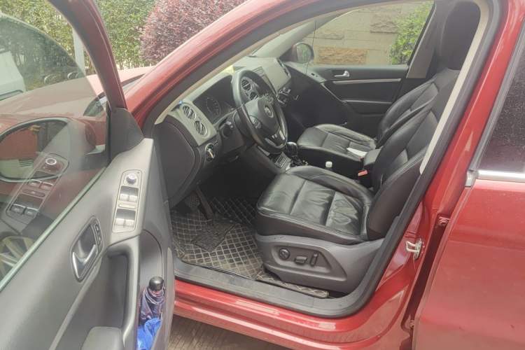 Used Volkswagen Tiguan 2012 2.0 TSI Comfort Edition Driver Seat