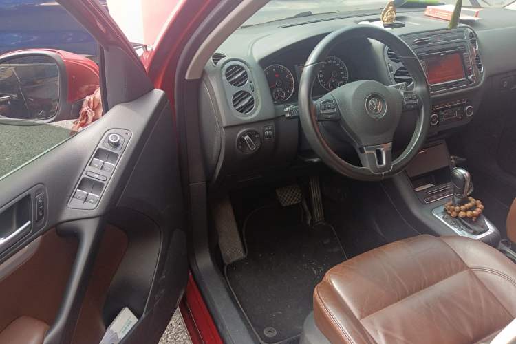 Used Volkswagen Tiguan 2012 2.0 TSI Comfort Edition Driver Seat
