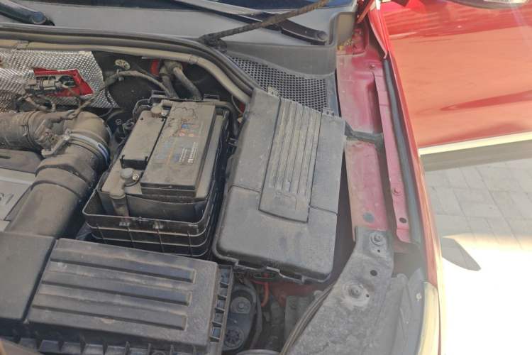 Used Volkswagen Tiguan 2012 1.8TSI Automatic Two-Wheel Drive Elite Edition Engine Bay Left