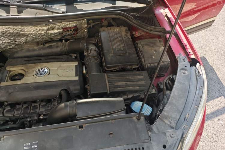 Used Volkswagen Tiguan 2012 1.8TSI Automatic All-Wheel Drive Elite Edition Engine Bay Left