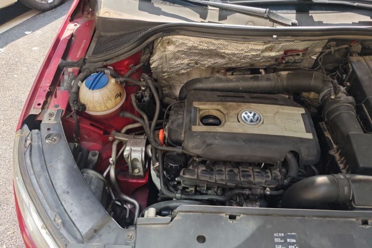 Used Volkswagen Tiguan 2012 1.8TSI Automatic All-Wheel Drive Elite Edition Engine Bay Right