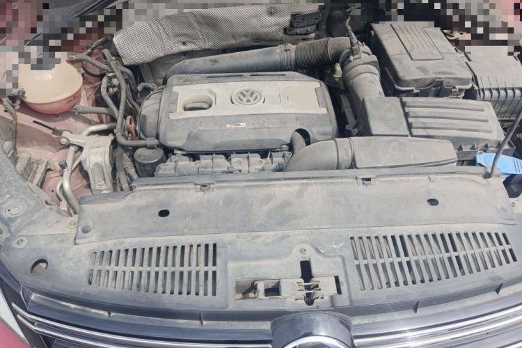 Used Volkswagen Tiguan 2012 2.0 TSI Comfort Edition Engine Bay