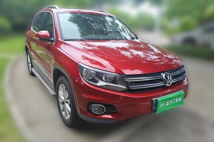 Used Volkswagen Tiguan 2012 2.0 TSI Comfort Edition Front Right 45 Deg