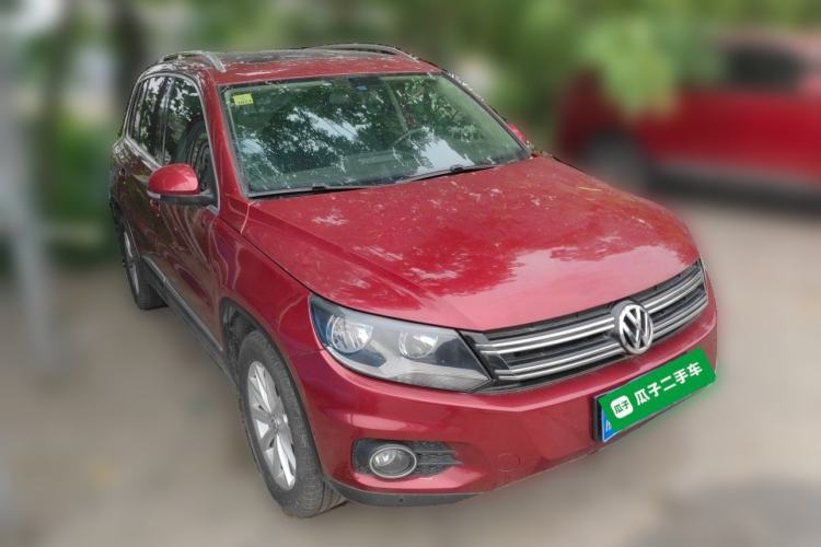 Used Volkswagen Tiguan 2012 2.0 TSI Comfort Edition Front Right 45 Deg