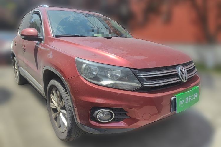 Used Volkswagen Tiguan 2012 2.0 TSI Comfort Edition Front Right 45 Deg
