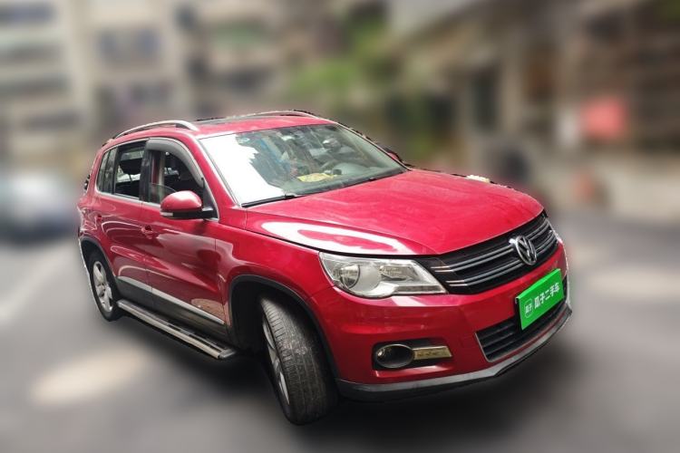 Used Volkswagen Tiguan 2012 1.8TSI Automatic All-Wheel Drive Elite Edition Front Right 45 Deg