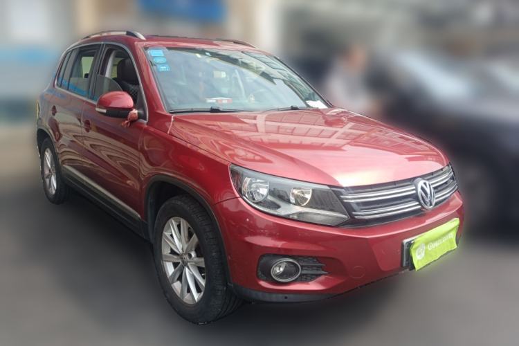 Used Volkswagen Tiguan 2012 2.0 TSI Comfort Edition Front Right 45 Deg