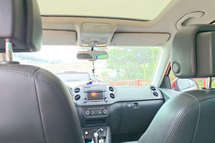 Used Volkswagen Tiguan 2012 2.0 TSI Comfort Edition Headliner