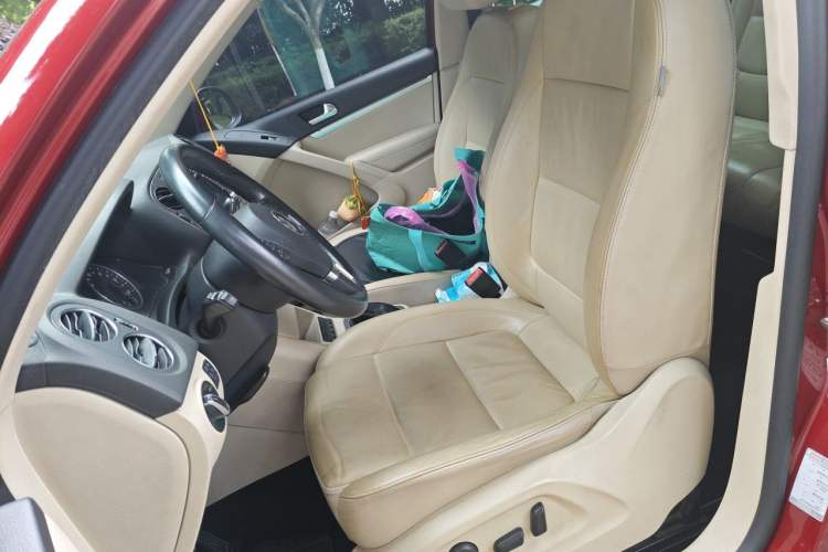 Used Volkswagen Tiguan 2012 2.0 TSI Comfort Edition Left Front Seat