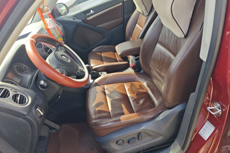 Used Volkswagen Tiguan 2012 2.0 TSI Comfort Edition Left Front Seat