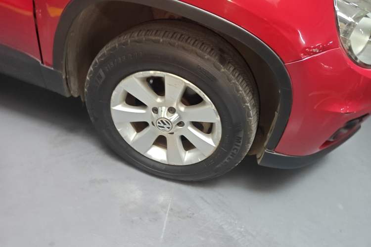 Used Volkswagen Tiguan 2012 1.8TSI Automatic All-Wheel Drive Fashion Edition Right Front Wheel Hub