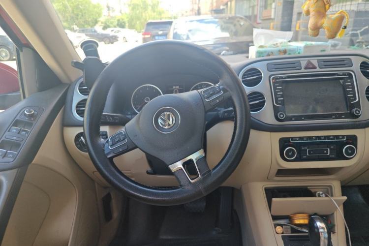 Used Volkswagen Tiguan 2012 1.8TSI Automatic Two-Wheel Drive Elite Edition Steering Wheel