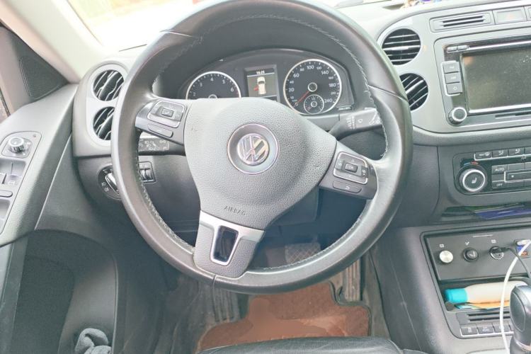 Used Volkswagen Tiguan 2012 2.0 TSI Comfort Edition Steering Wheel