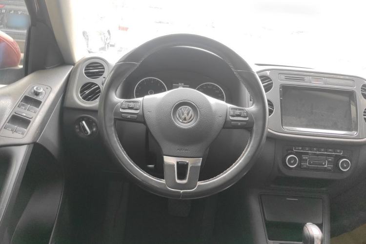 Used Volkswagen Tiguan 2012 2.0 TSI Comfort Edition Steering Wheel