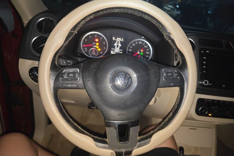 Used Volkswagen Tiguan 2012 1.8TSI Automatic All-Wheel Drive Elite Edition Steering Wheel