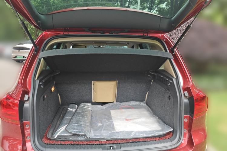 Used Volkswagen Tiguan 2012 2.0 TSI Comfort Edition Trunk