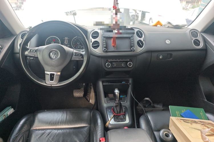Used Volkswagen Tiguan 2012 1.8TSI Automatic Two-Wheel Drive Trend Edition Center Console