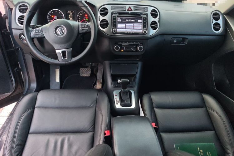 Used Volkswagen Tiguan 2012 1.8TSI Automatic Two-Wheel Drive Trend Edition Center Console
