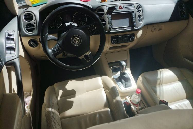 Used Volkswagen Tiguan 2012 1.8TSI Automatic Two-Wheel Drive Elite Edition Center Console