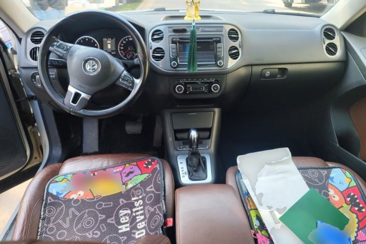 Used Volkswagen Tiguan 2012 2.0 TSI Comfort Edition Center Console