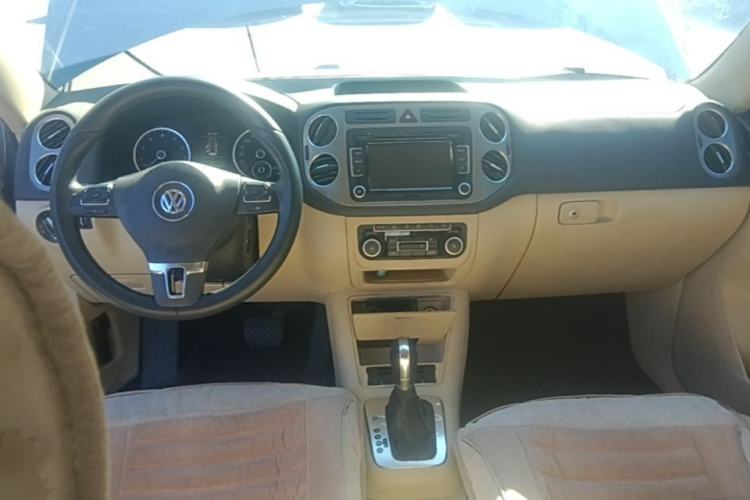 Used Volkswagen Tiguan 2012 1.8TSI Automatic Two-Wheel Drive Elite Edition Center Console
