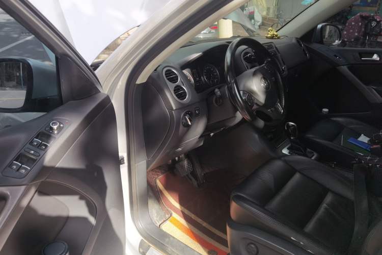 Used Volkswagen Tiguan 2012 1.8TSI Automatic All-Wheel Drive Fashion Edition Driver Seat