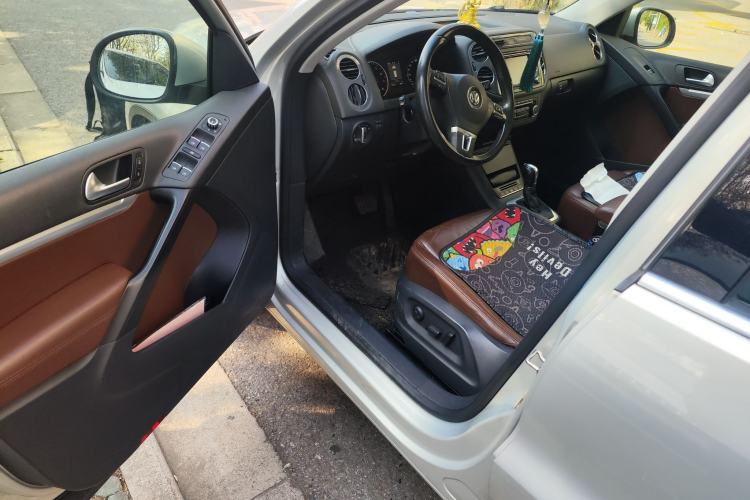 Used Volkswagen Tiguan 2012 2.0 TSI Comfort Edition Driver Seat