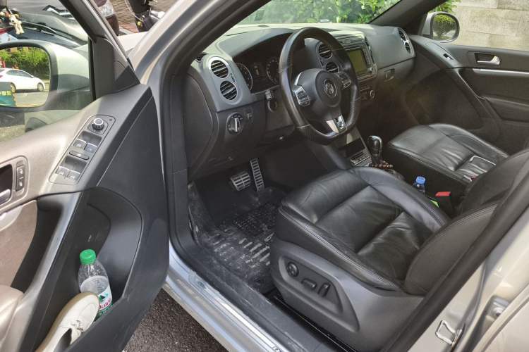 Used Volkswagen Tiguan 2012 2.0 TSI Luxury Edition Driver Seat